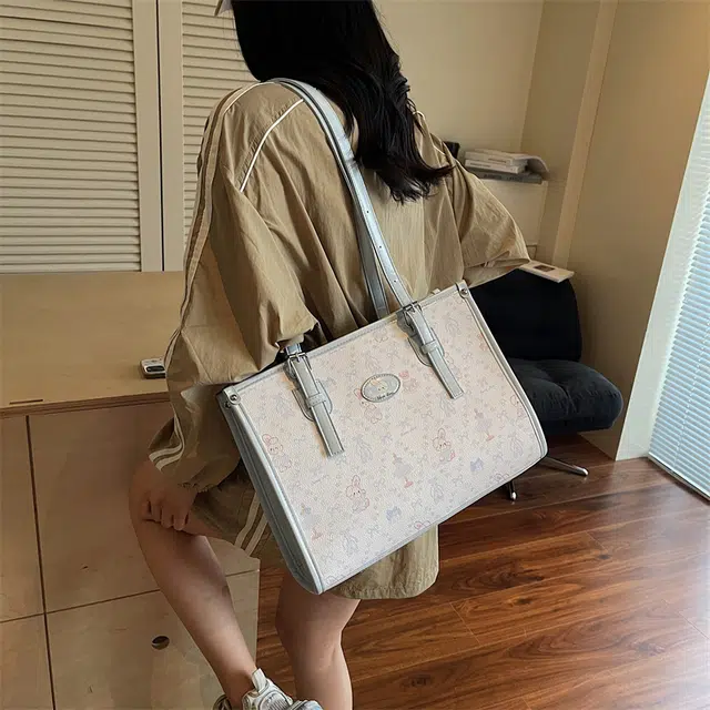 Miss Angel PU Tote