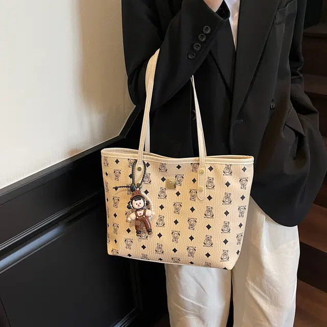 Miss Angel PU Tote
