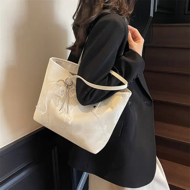 Miss Angel ins PU Tote