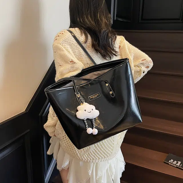 Miss Angel PU Tote