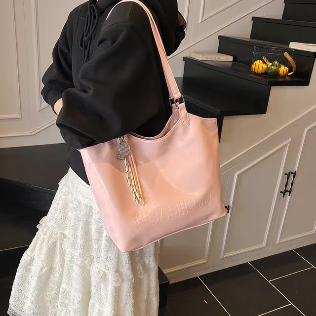 Miss Angel PU Tote