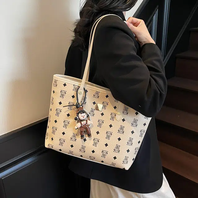 Miss Angel PU Tote