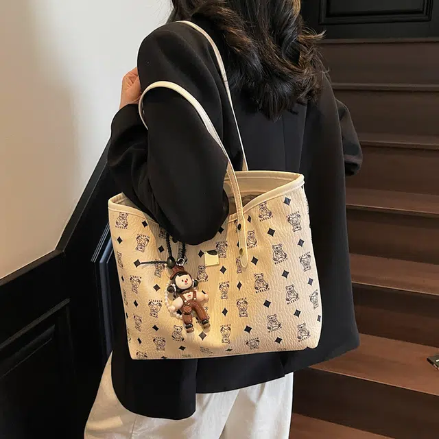 Miss Angel PU Tote