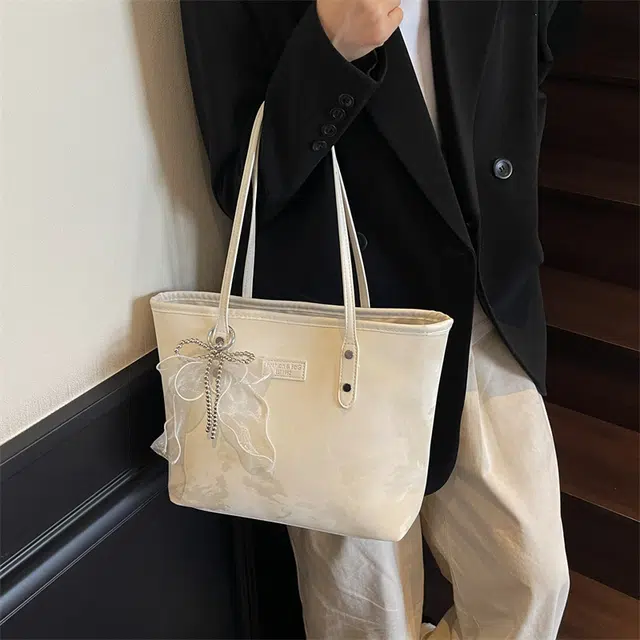 Miss Angel ins PU Tote