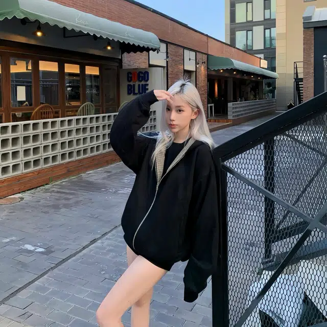 YPL ins