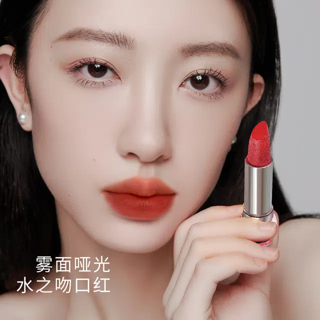 蓝色之恋 水之吻口红细腻柔滑持久高级感显色滋润黄皮适用 润泽 易上色