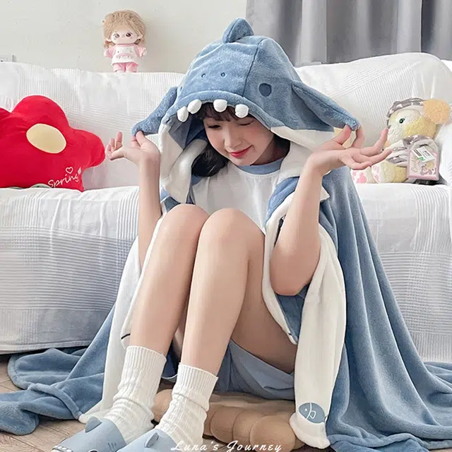 秀黛 披肩斗篷式连可爱居家服睡袍 女款 蓝白色