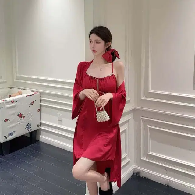 秀黛 甜美性感冰丝纯欲风睡衣套装 女款