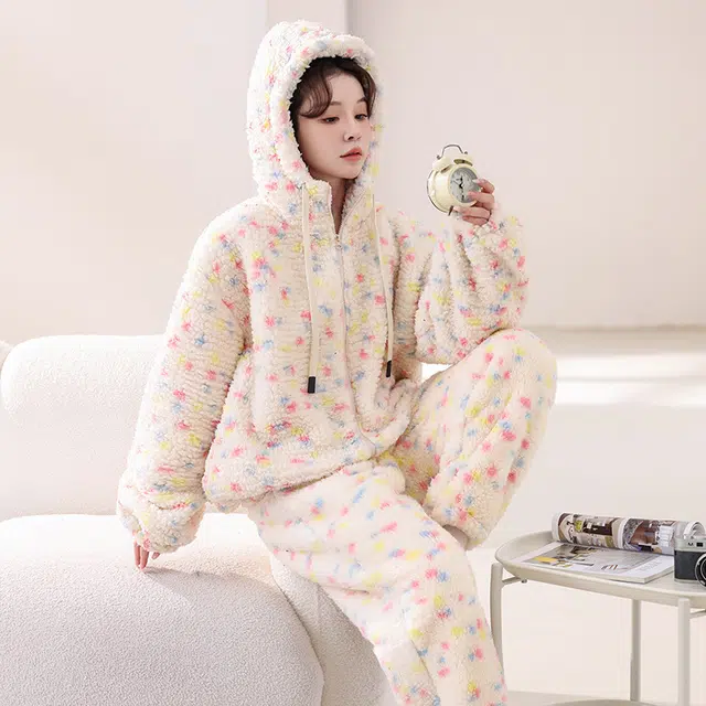 秀黛 甜美彩色波点连帽加厚睡衣套装 女款 图色