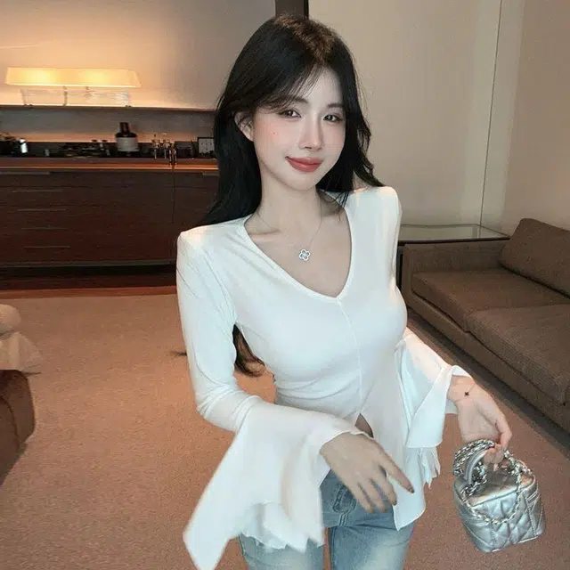 秀黛 修身显瘦设计感纯色常规长袖通勤风打底衣 女款
