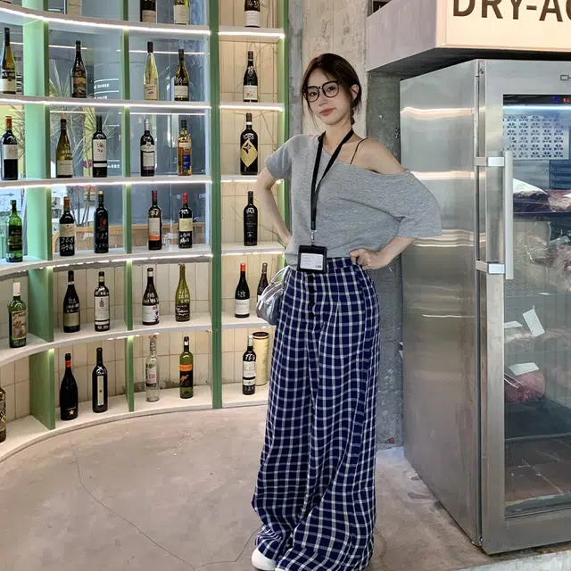 依钗 融合韩系美式风格的格子阔腿垂感裤休闲裤 女款