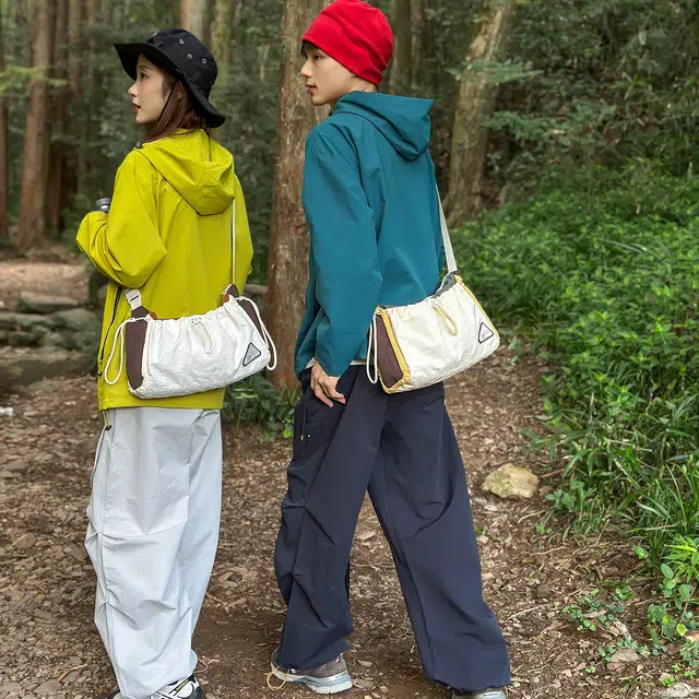 揽月 轻便出游通勤 尼龙 单肩斜挎包 男女同款情侣款 多色