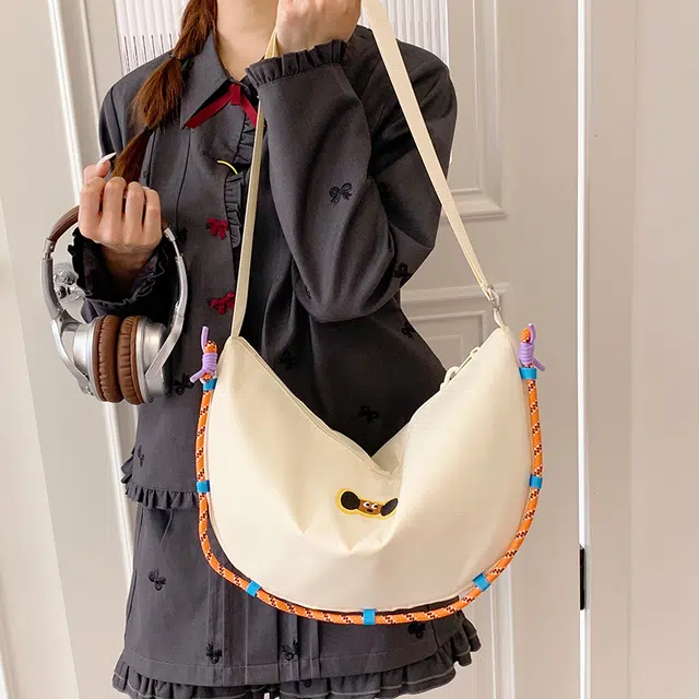 揽月 日系便携通勤百搭 尼龙布 饺子包斜挎单肩包 女款 多色