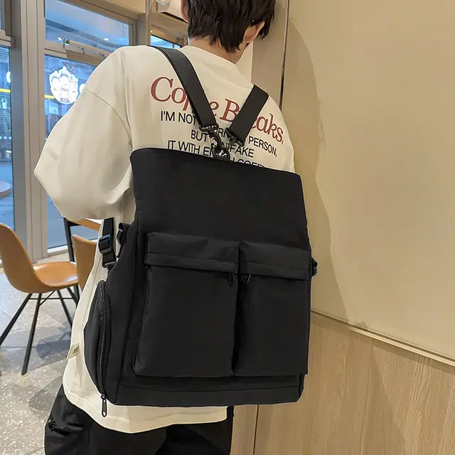 揽月 简约慵懒风纯色涂鸦通勤百搭 尼龙 邮差包单肩斜挎包 男女同款情侣款 黑色/白色/灰色