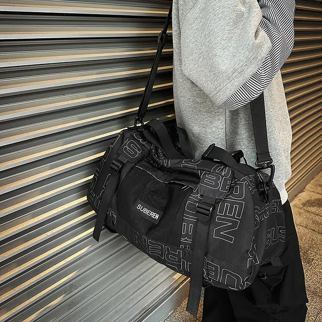 揽月 美式街头风个性大容量出游运动百搭 尼龙 旅行包 男女同款情侣款 黑色/米白色/绿色/黄色/紫色