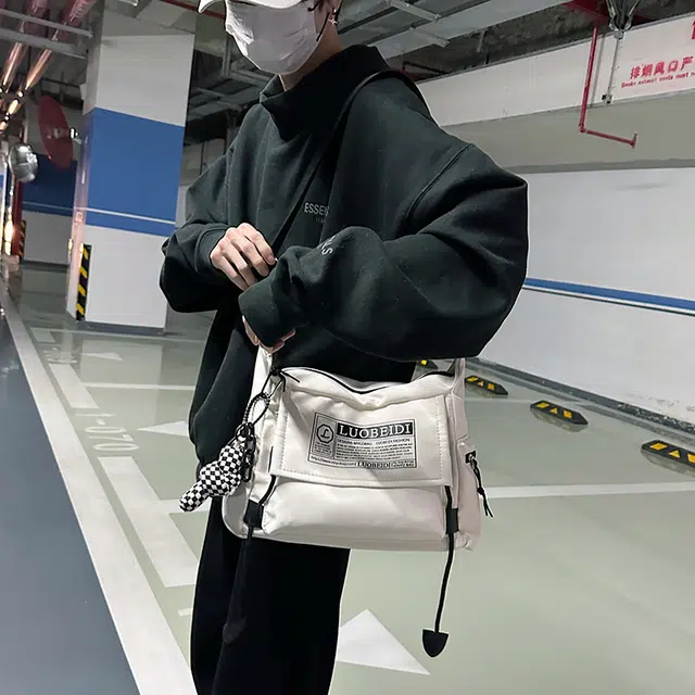 揽月 日系大容量潮流时尚大容量百搭 牛津布 单肩斜挎包 常规 男女同款情侣款 多色