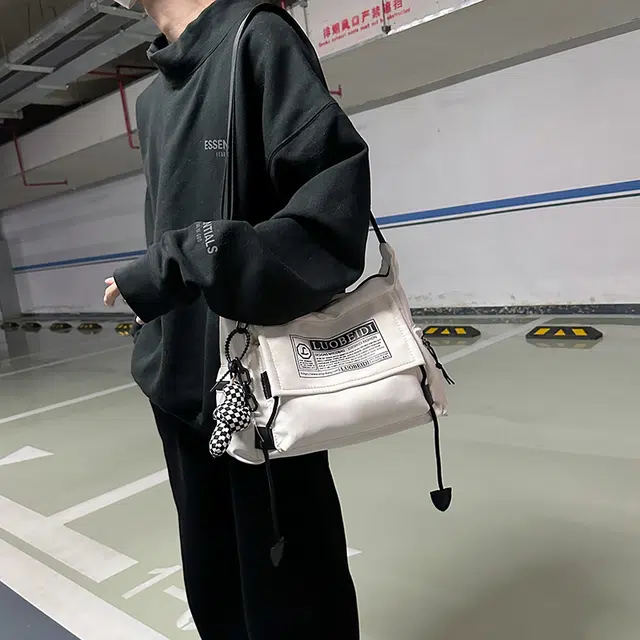 揽月 日系大容量潮流时尚大容量百搭 牛津布 单肩斜挎包 常规 男女同款情侣款 多色