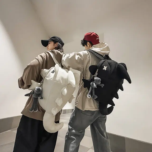 揽月 小众设计鲨鱼街头潮流学生上课百搭 尼龙 背包书包双肩包 男女同款情侣款 黑色/白色/灰色