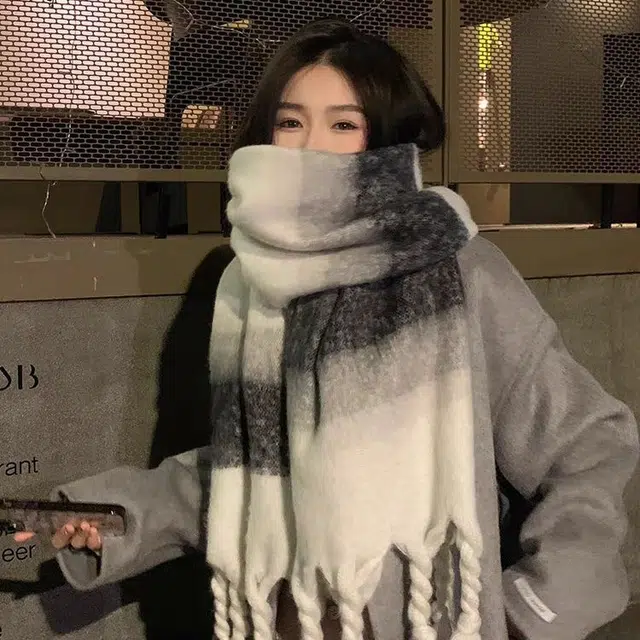 木林森 美拉德渐变保暖围脖高级感仿羊绒流苏披肩舒适 绒线围巾 男女同款情侣款