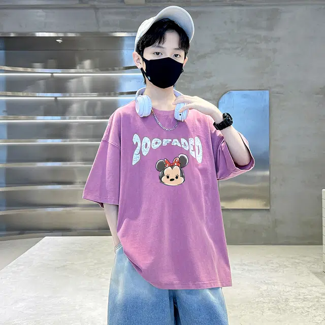 DisneyT