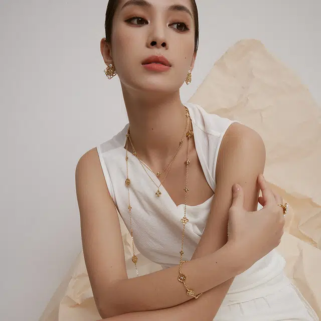 合璧 五花柿蒂纹样 银镀金 项链 女款
