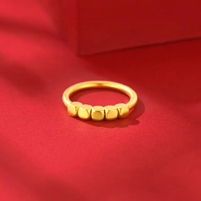 中国珠宝 小方糖 精致轻奢小众设计高级感指环 足金 一口价 黄金戒指 女款