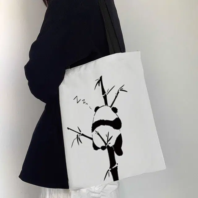 奥松 家用家居可爱布包学生上课通勤 绒面科技布 手提单肩包 男女同款情侣款 白色熊猫