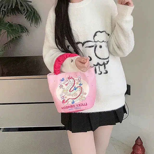 奥松 家用家居幸运龙通勤布包龙年文创斜挎小云朵包 帆布 帆布包手提包 男女同款情侣款 粉色
