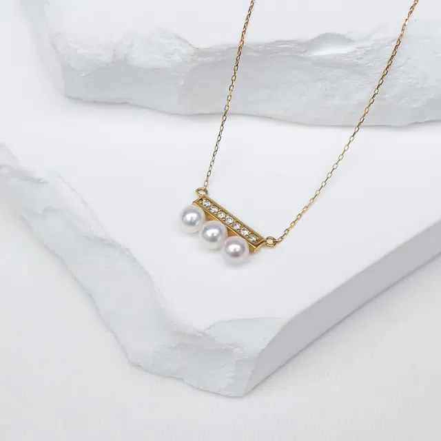Akoya18K
