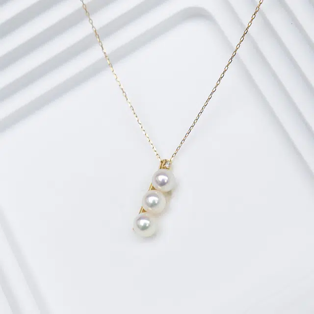 Akoya18K