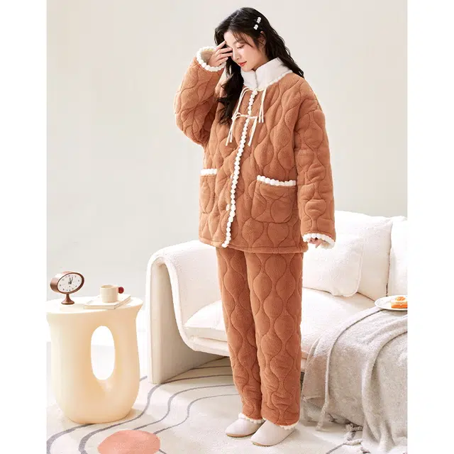 俞兆林 简约舒适大码夹棉保暖小个子家居服睡衣套装 女款 棕色