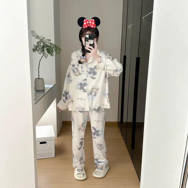 俞兆林 满印卡通开衫翻领亲肤舒适长袖长裤休闲家居服睡衣套装 女款 杏色