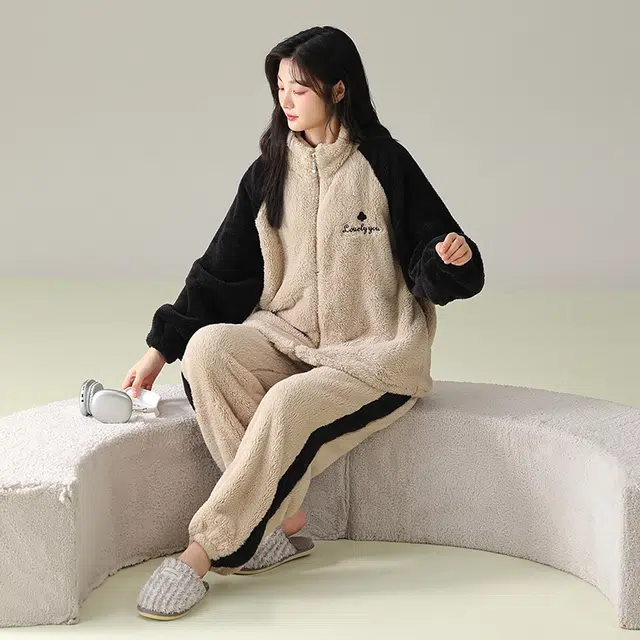 俞兆林 简约时尚柔软亲肤长袖长裤舒适休闲家居服睡衣套装 女款 杏色