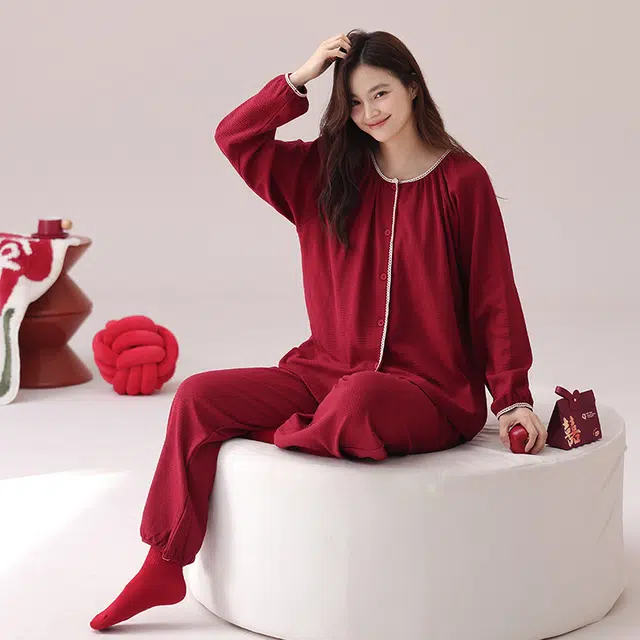 俞兆林 时尚加厚保暖圆领长袖长裤舒适休闲家居服睡衣套装 女款 红色