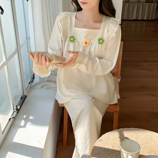 俞兆林 自带胸垫防凸点甜美可爱高级感长袖长裤亲肤舒适休闲家居服睡衣套装 女款 杏色