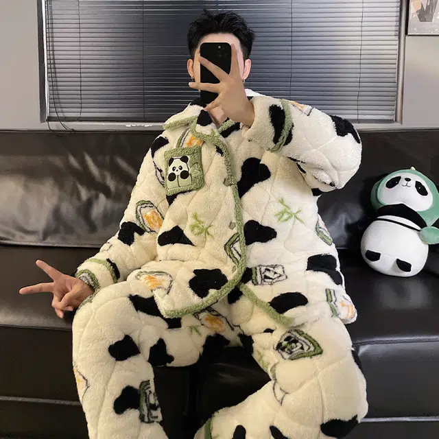 俞兆林 简约满印可爱卡通加绒加厚翻领长袖上衣亲肤舒适家居服长裤睡衣套装 男款 杏色