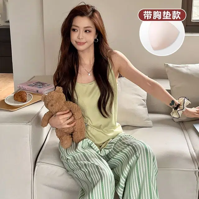 俞兆林 柔软带胸垫简约纯色背心长裤甜美舒适休闲家居服睡衣套装 女款