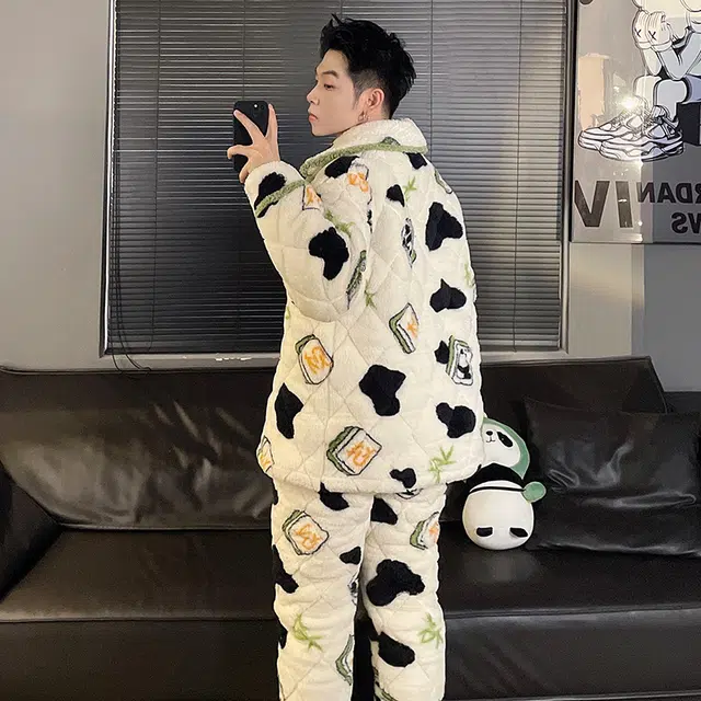 俞兆林 简约满印可爱卡通加绒加厚翻领长袖上衣亲肤舒适家居服长裤睡衣套装 男款 杏色