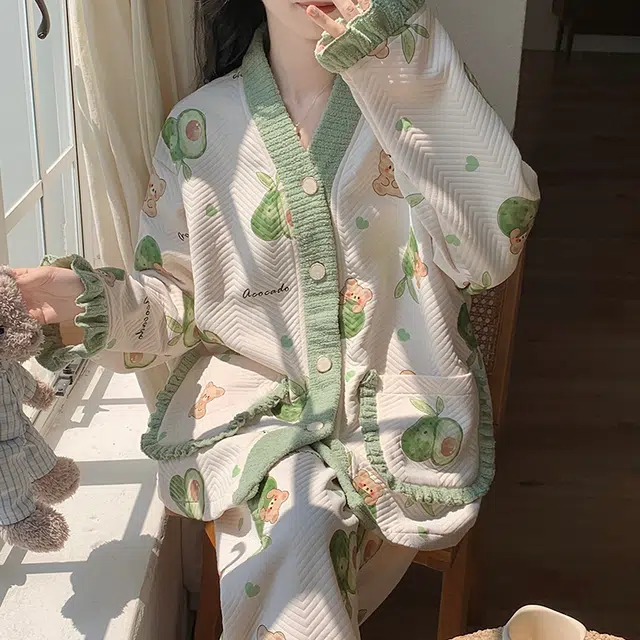 俞兆林 高级感小熊卡通保暖夹层空气棉长袖长裤女大学生休闲家居服礼盒睡衣套装 春秋季 女款