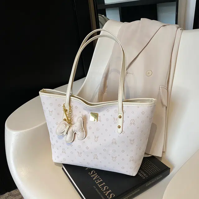 PULUWIRR Tote PU