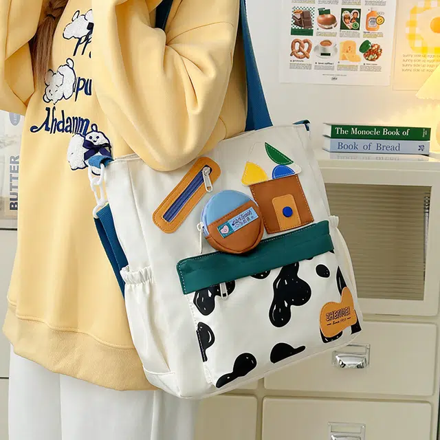 SUN ERATHU Tote