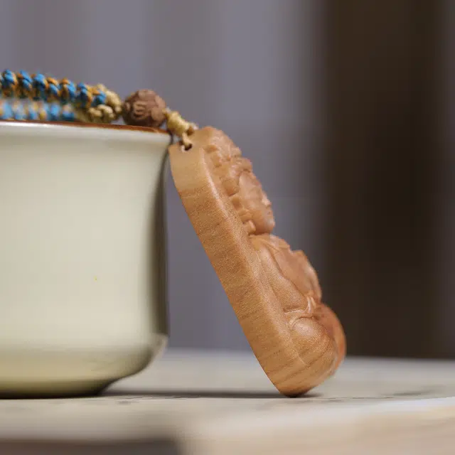 絮物 新中式国潮古风木雕观音 一帆风顺本命年 车载好运 老山檀 吊坠 男女同款情侣款