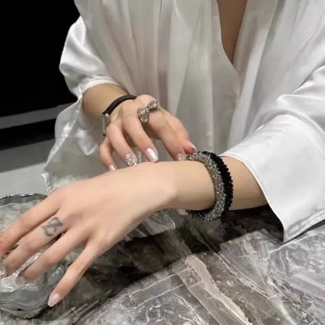 丹琴 精致水晶穿珠发圈女新款发绳气质名媛手链扎头发两用头饰 皮筋 头绳 女款