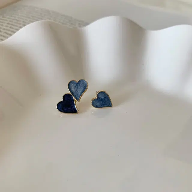 丹琴 【蓝色小香风爱心】独特时尚小众设计感气质高级感个性潮流百搭耳饰 合金 耳环 女款