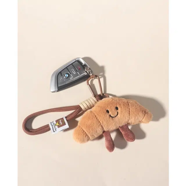 丹琴 卡通可爱短毛牛角 创意个性书包背包车挂饰潮流时尚#好运 毛绒 挂件 男女同款情侣款