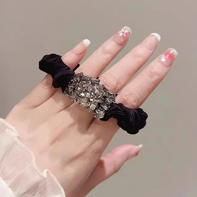 丹琴 温柔风春夏水晶发绳女超仙大肠发圈头饰气质扎头发马尾高级感皮套 布艺 头绳 女款