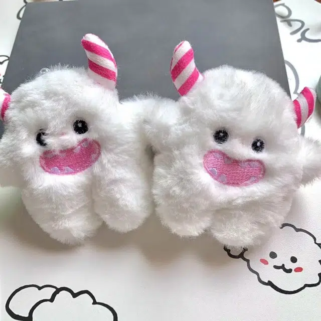 丹琴 萌趣雪怪 可爱玩偶少女心书包背包挂饰钥匙扣公仔 毛绒 挂件 男女同款情侣款