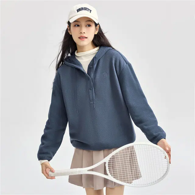 佐丹奴 纯色保暖刺绣连帽休闲时尚长袖卫衣 女款