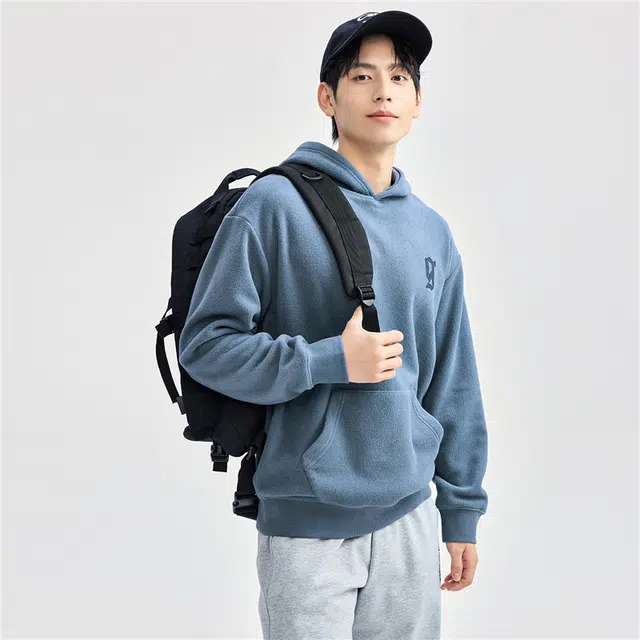 佐丹奴 字母连帽套头卫衣 男款
