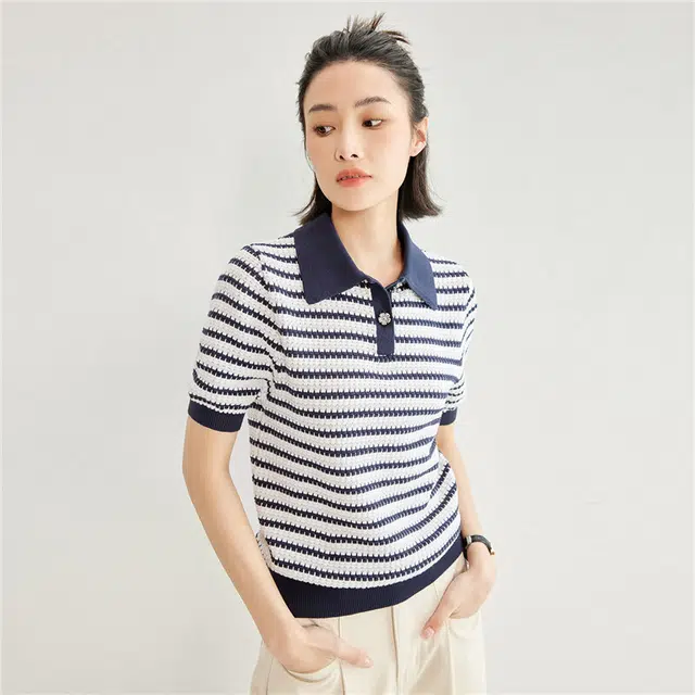 佐丹奴 舒适简约气质休闲针织衫 女款 宝蓝金银丝间白条纹